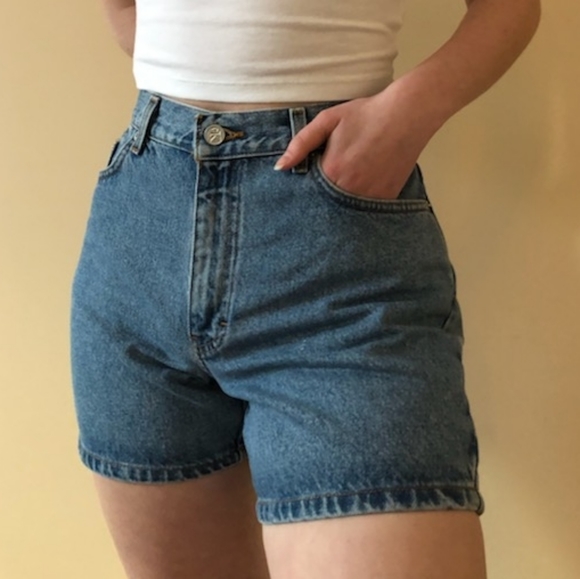 Vintage Calvin Klein shorts - Picture 3 of 5